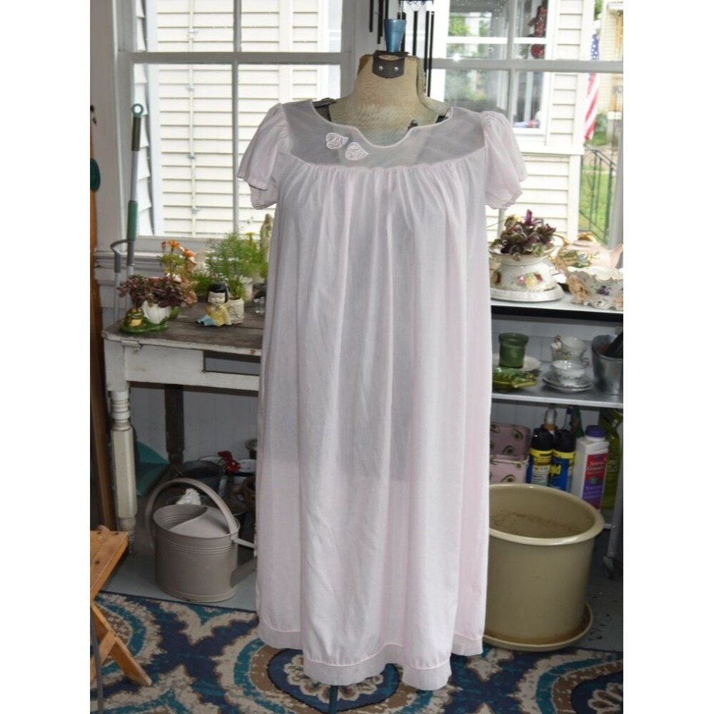 Vintage 1960s Shadowline Mesh Embroidered Nightgown Light Pink Size Small